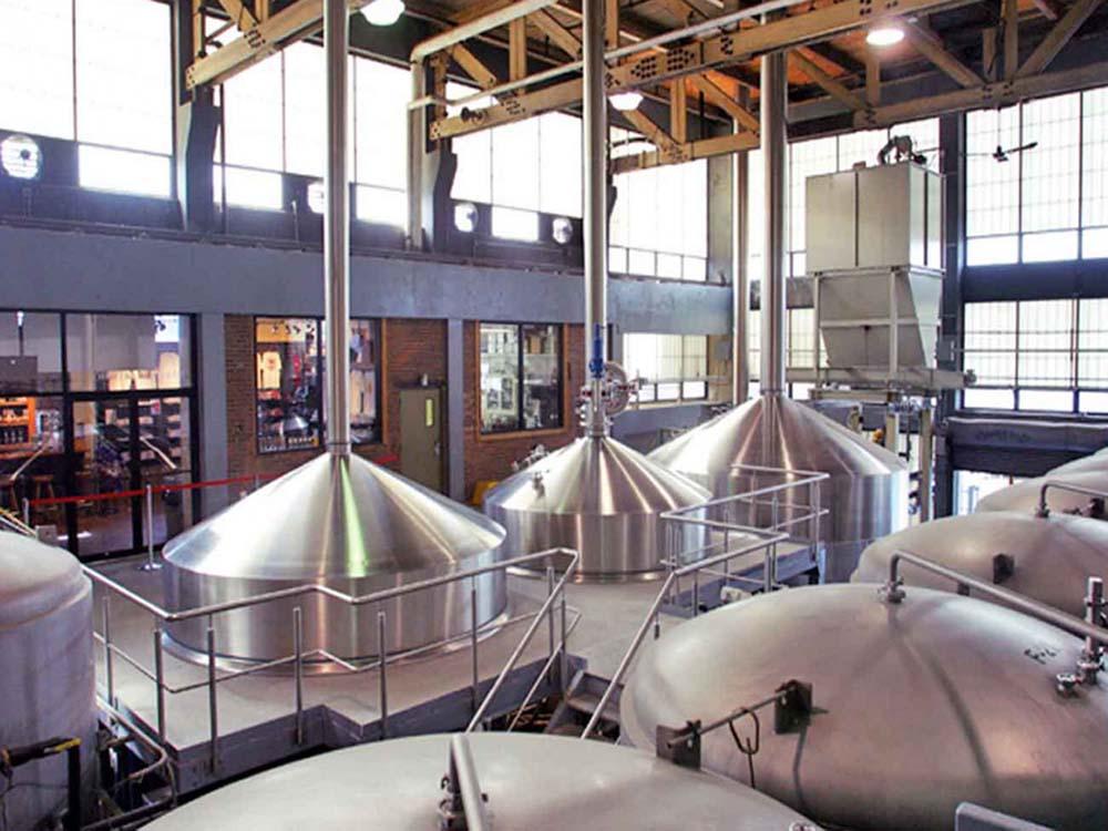 <b>30000L Regional Beer Factory</b>